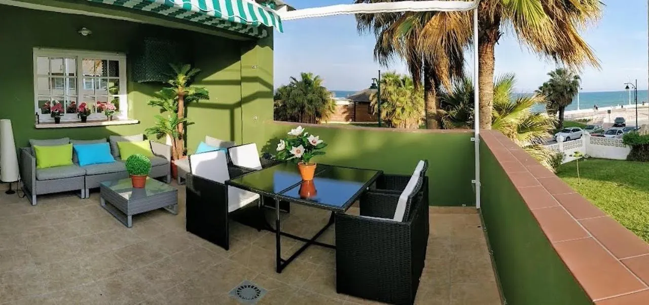 Sun & Beach House Malaga 0*,